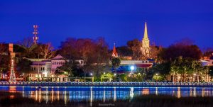 downtown-beaufort-in-holiday-lights